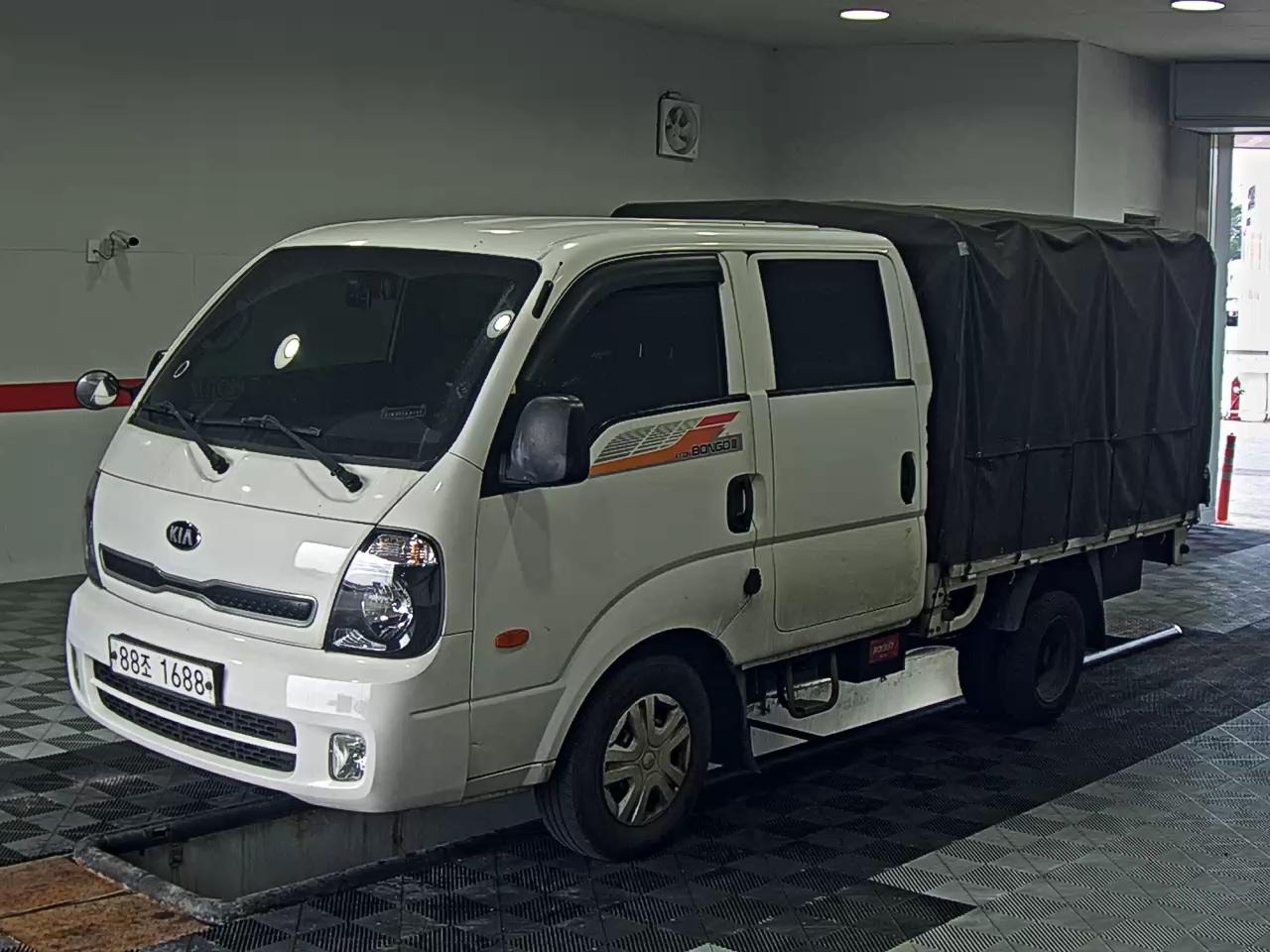 KIA BONGO III CARGO DOUBLE CAB EXTRA WHEELBASE