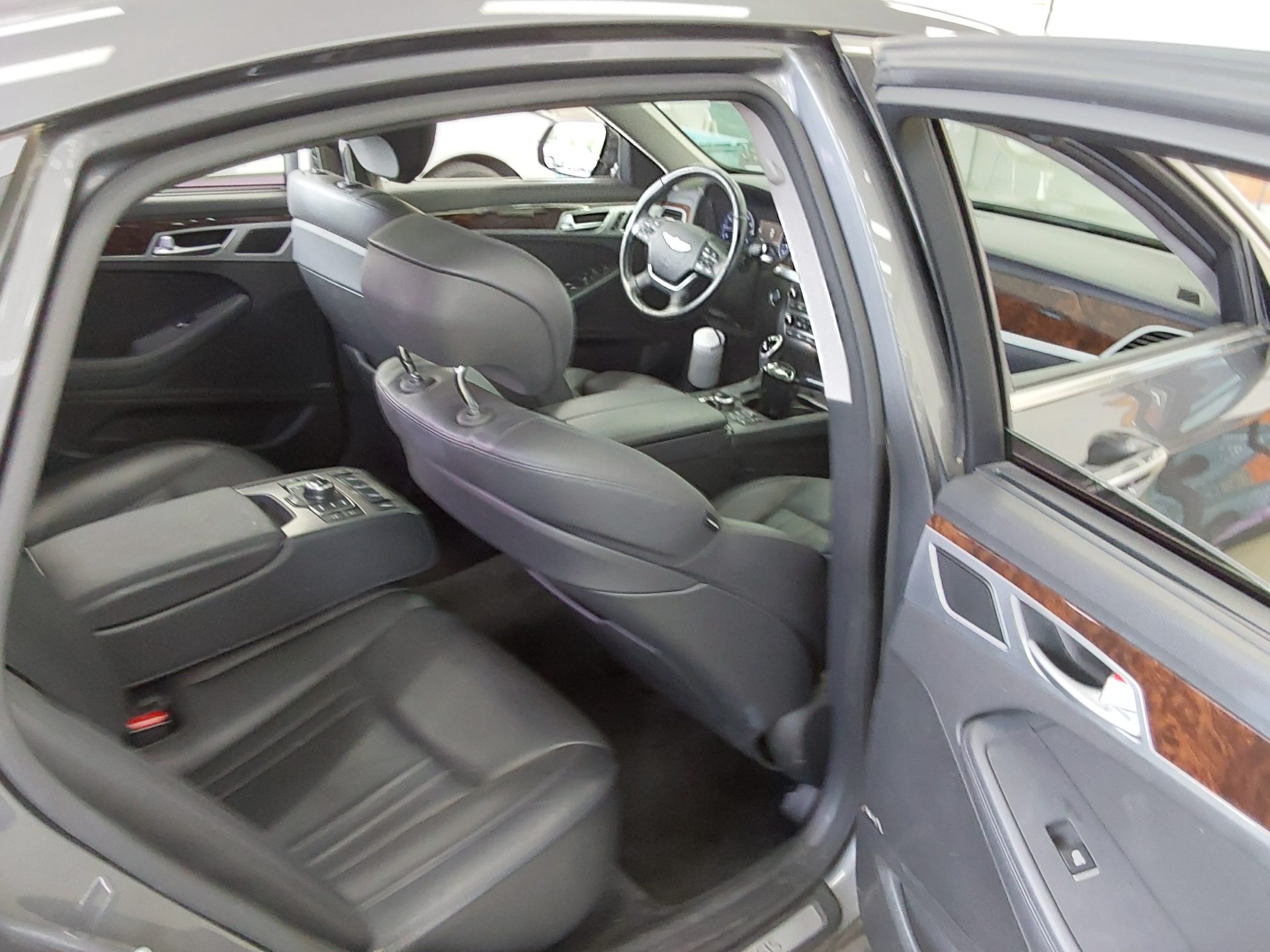 2014 - hyundai g330