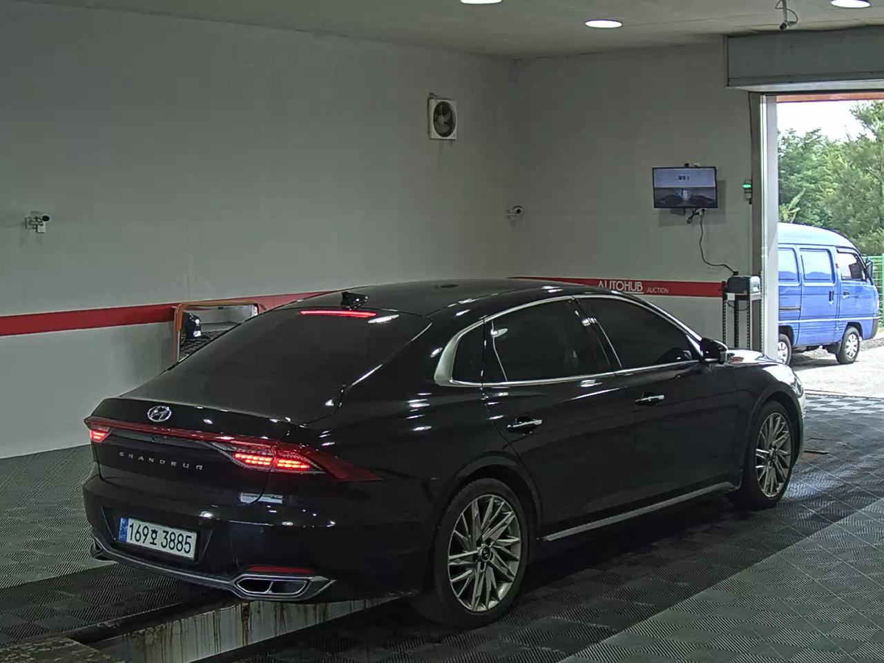 2022 - hyundai grandeur