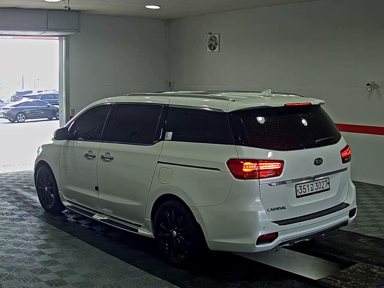 2020 - kia carnival