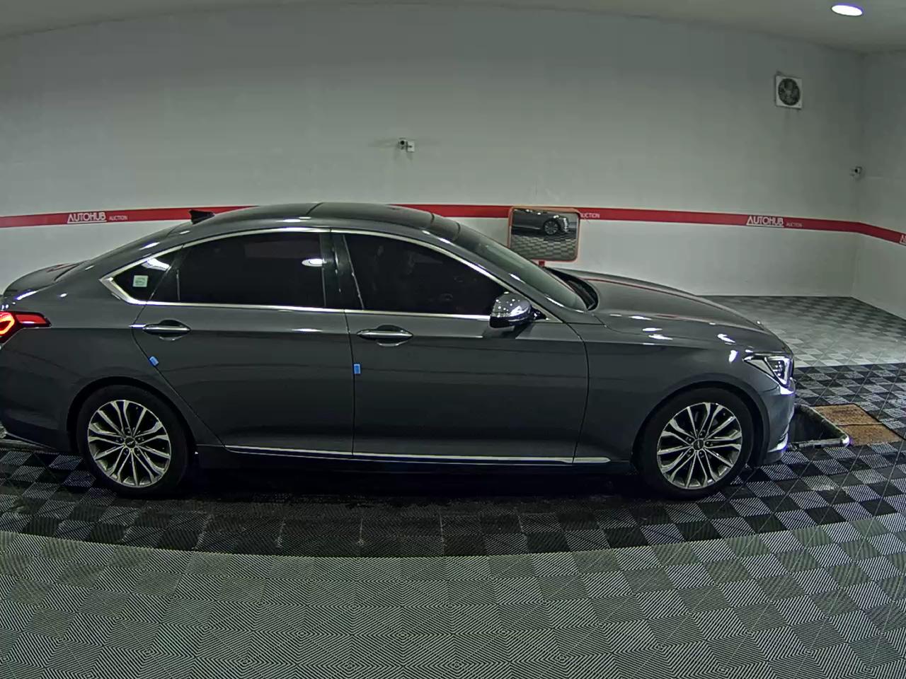 2014 - hyundai g330