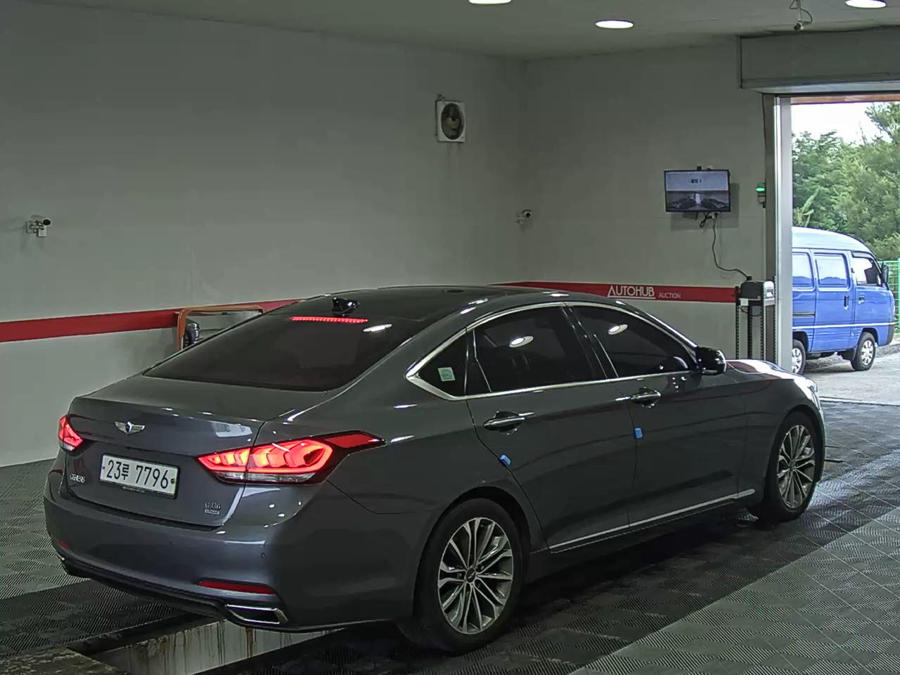 2014 - hyundai g330