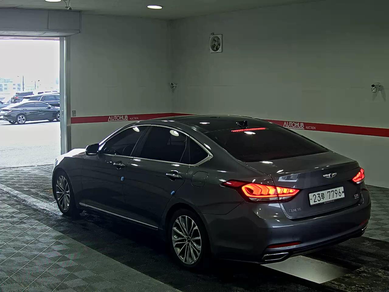 2014 - hyundai g330