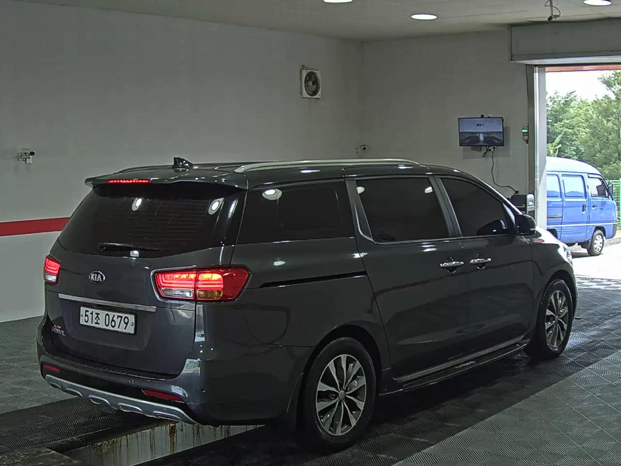 2016 - kia carnival