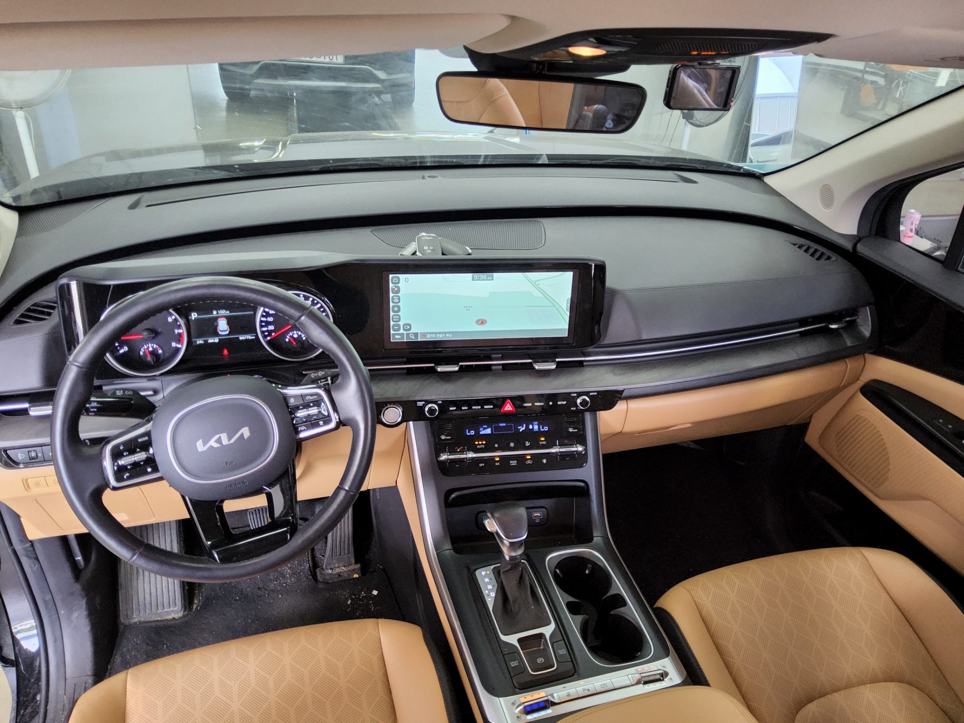 2023 - kia carnival