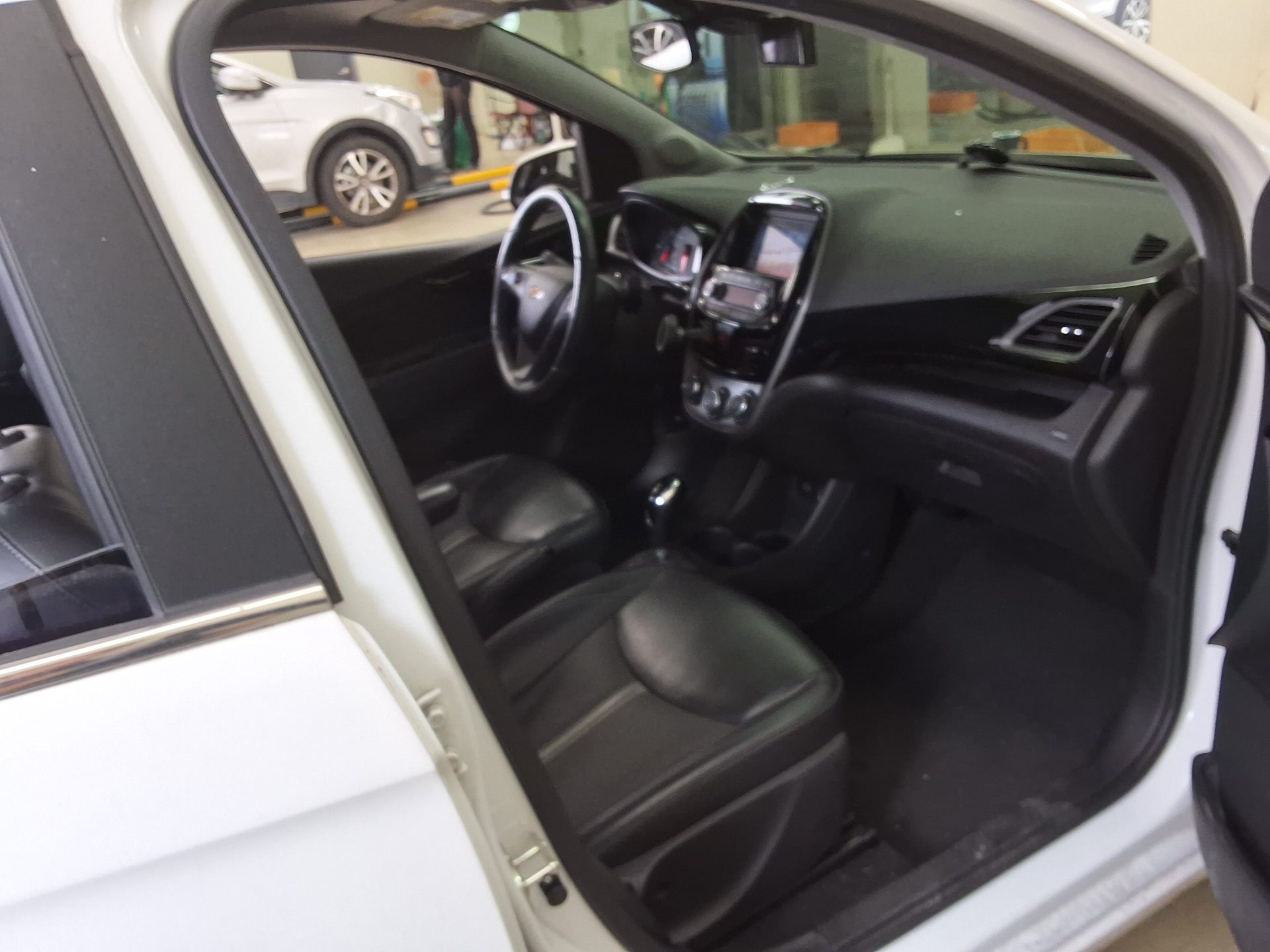 2019 - chevrolet spark