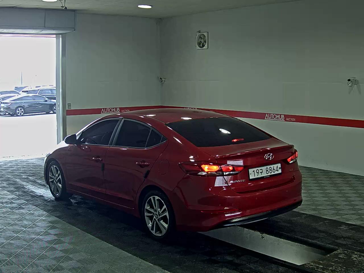 2017 - hyundai avante