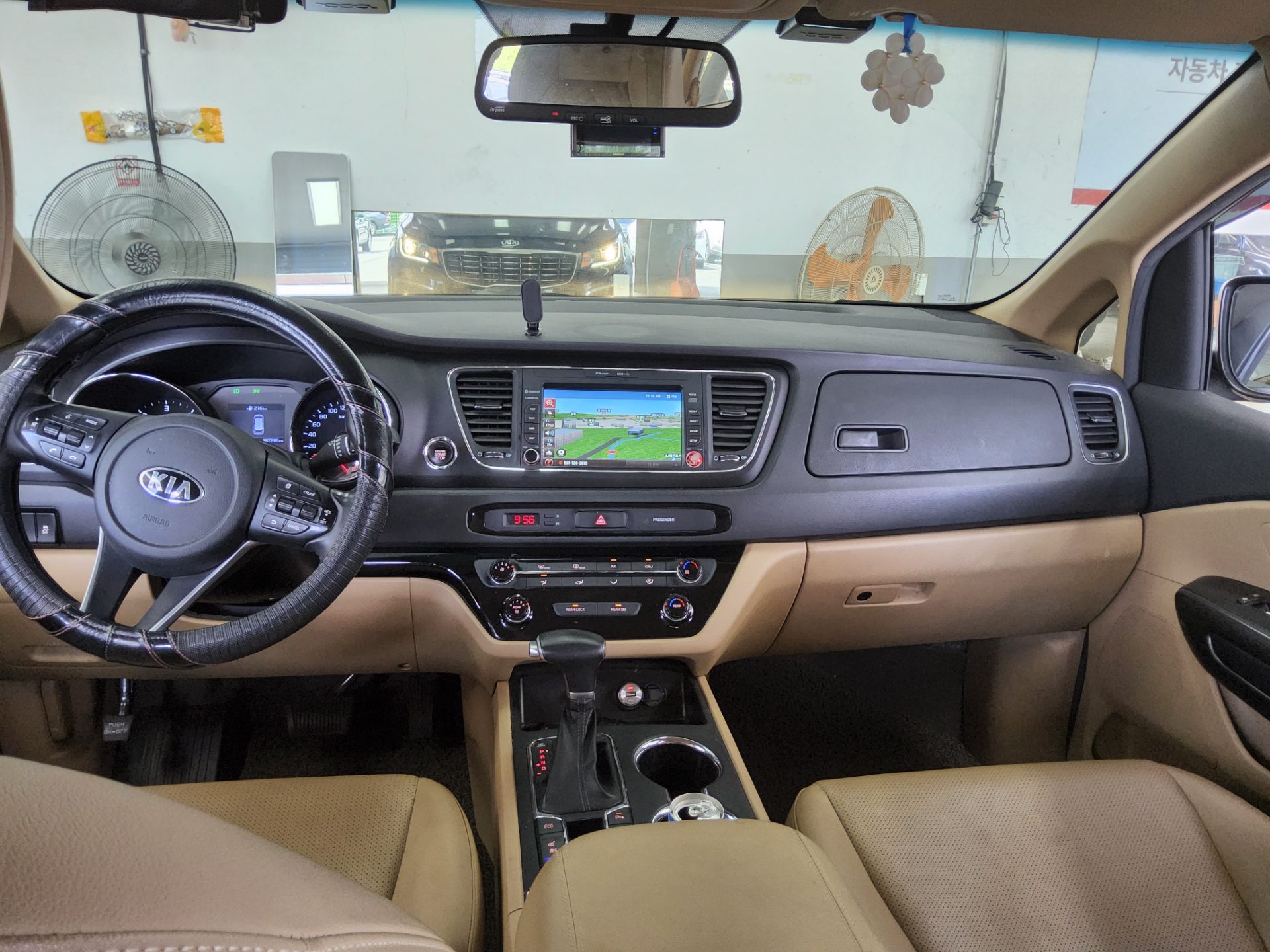 2019 - kia carnival