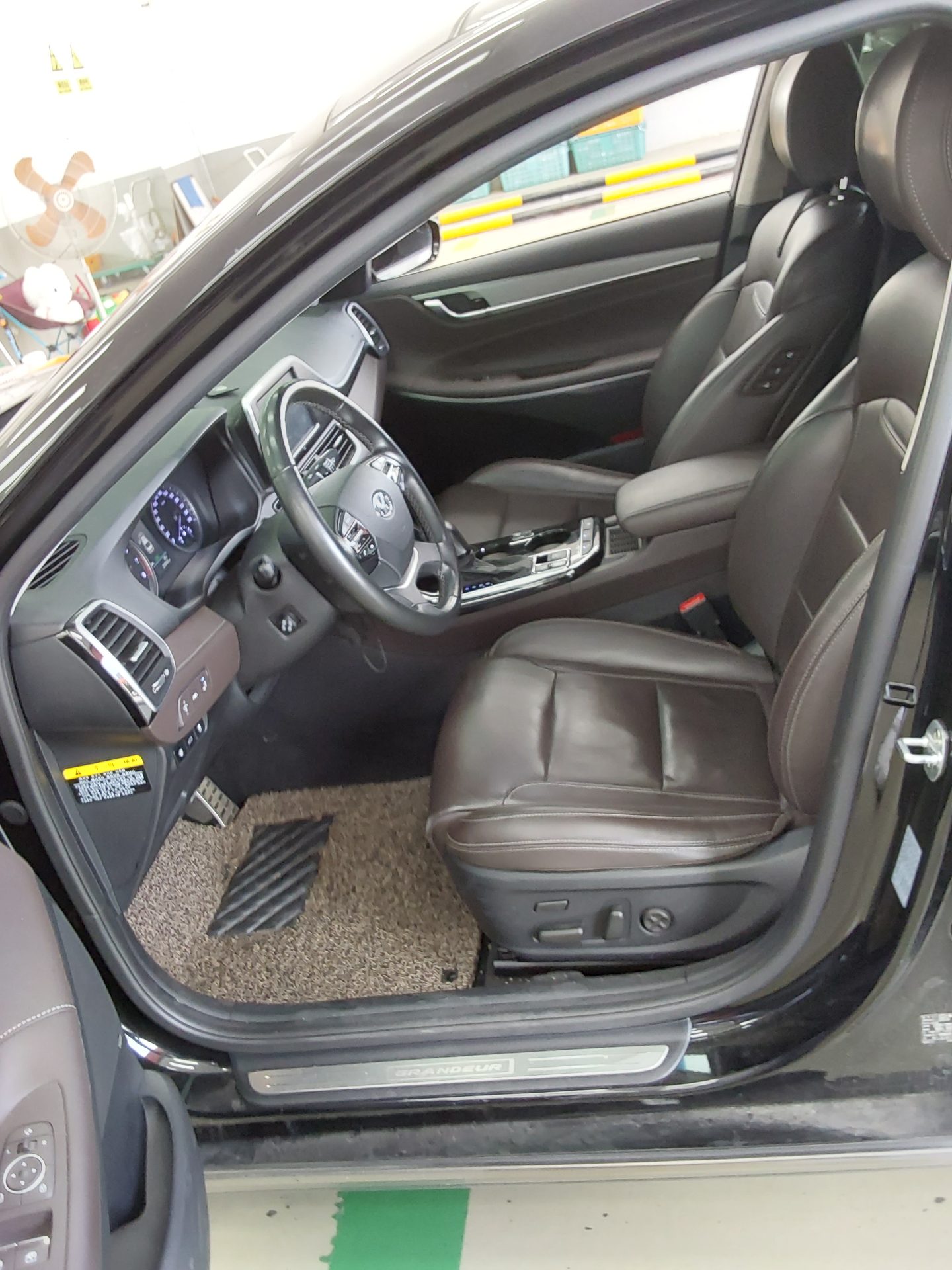 2019 - hyundai grandeur