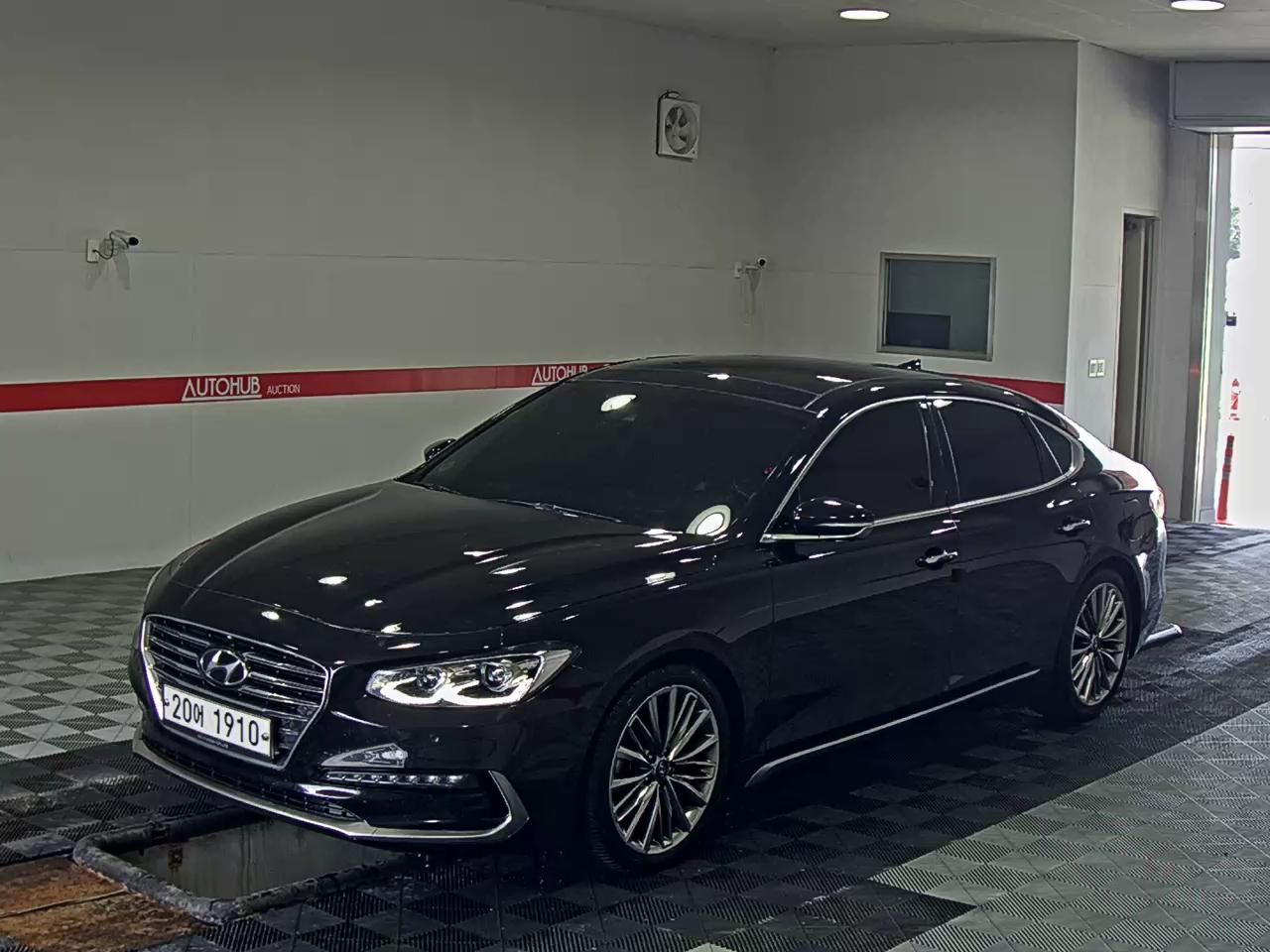 HYUNDAI GRANDEUR GDi