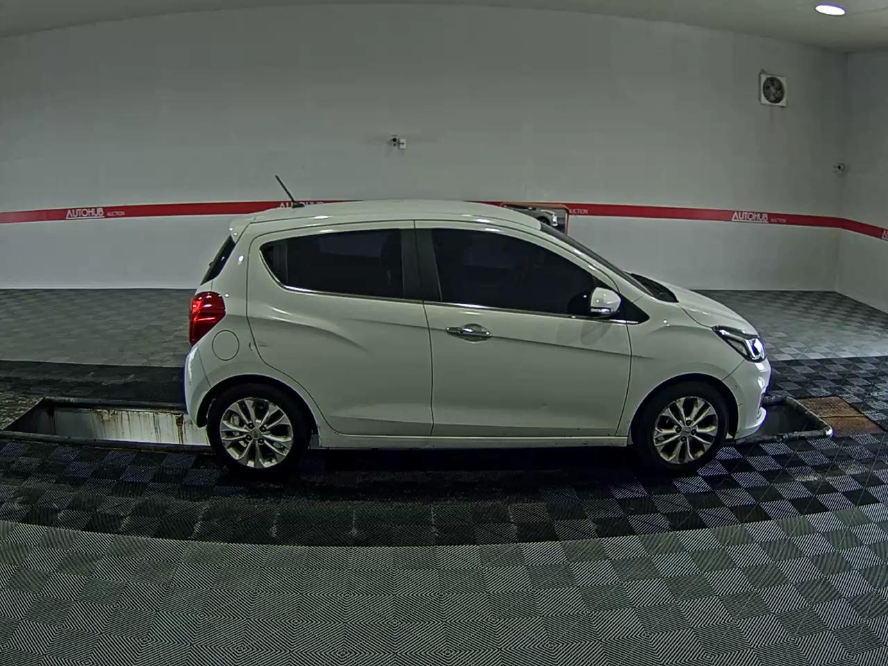 2019 - chevrolet spark