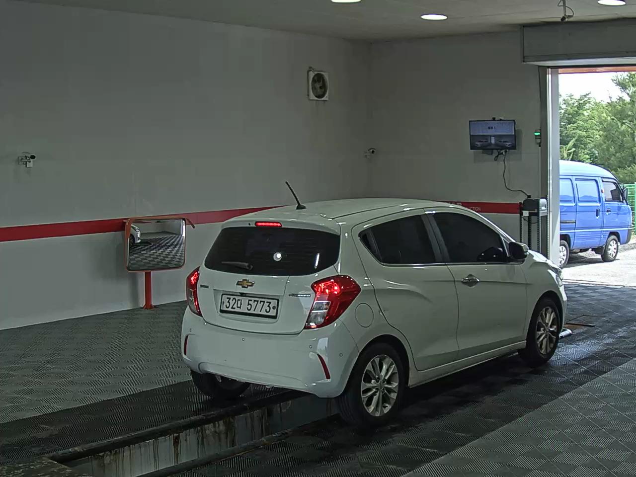 2019 - chevrolet spark