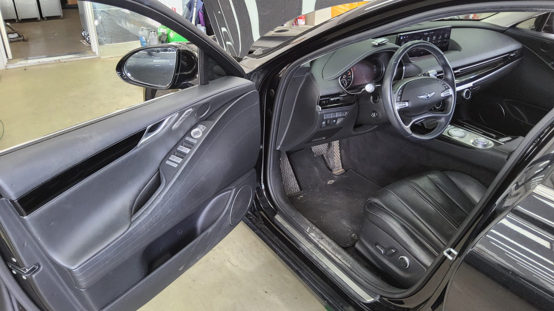 2021 - genesis g80