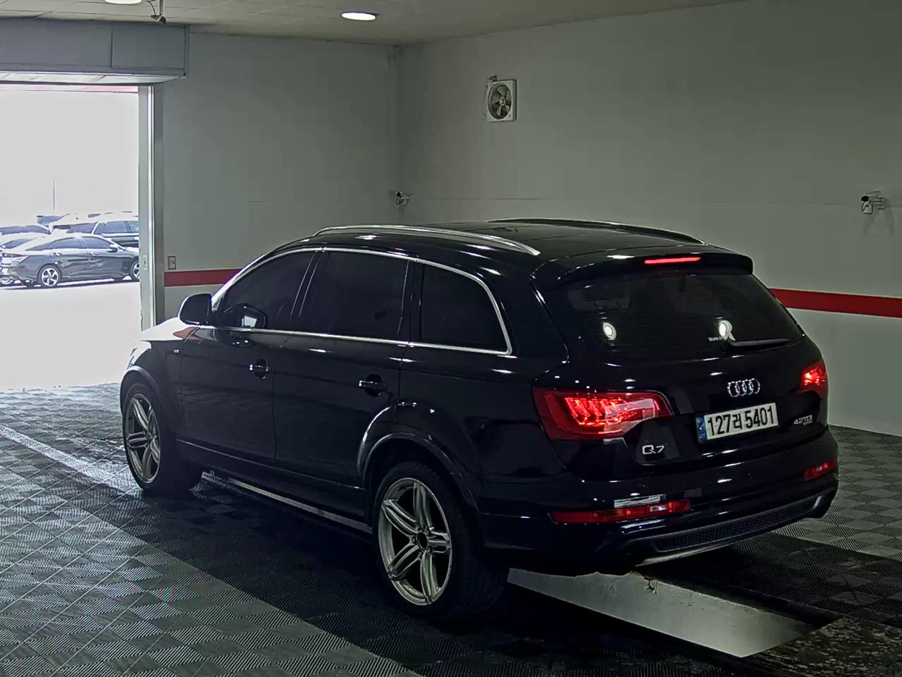 2012 - audi q7