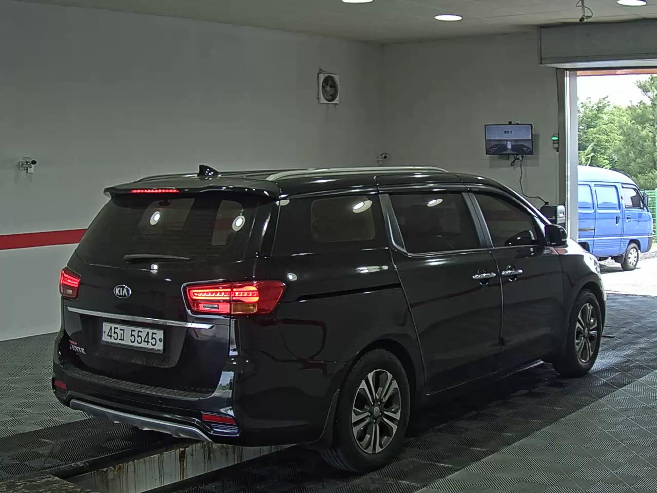 2019 - kia carnival