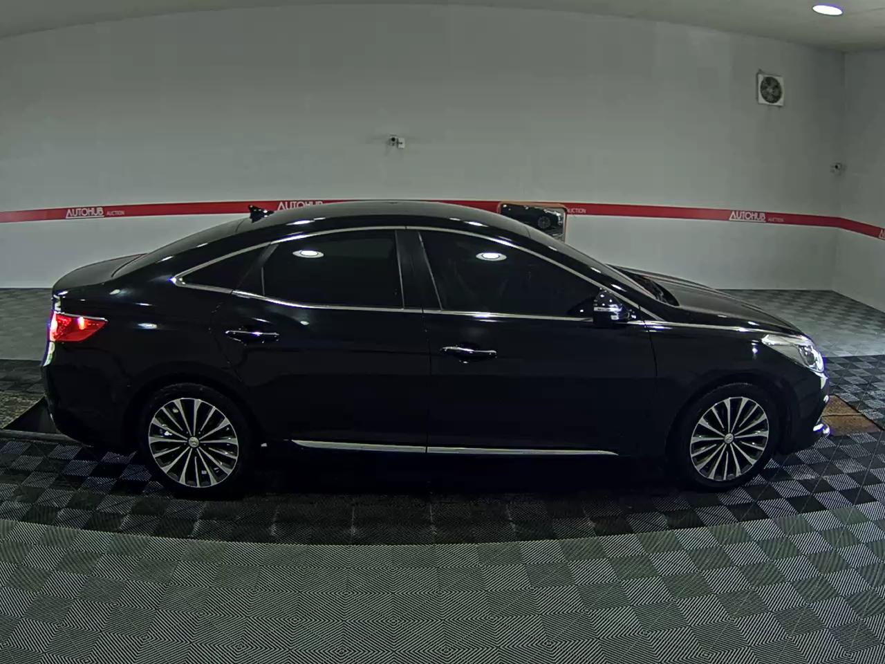 2014 - hyundai grandeur