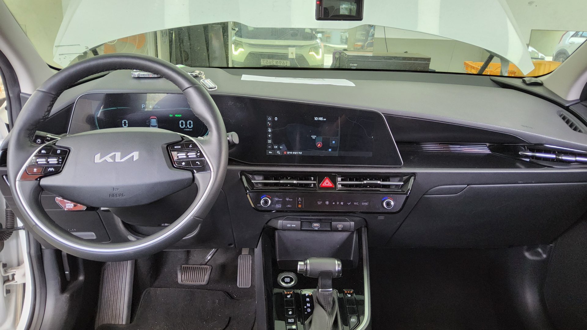 2022 - kia niro