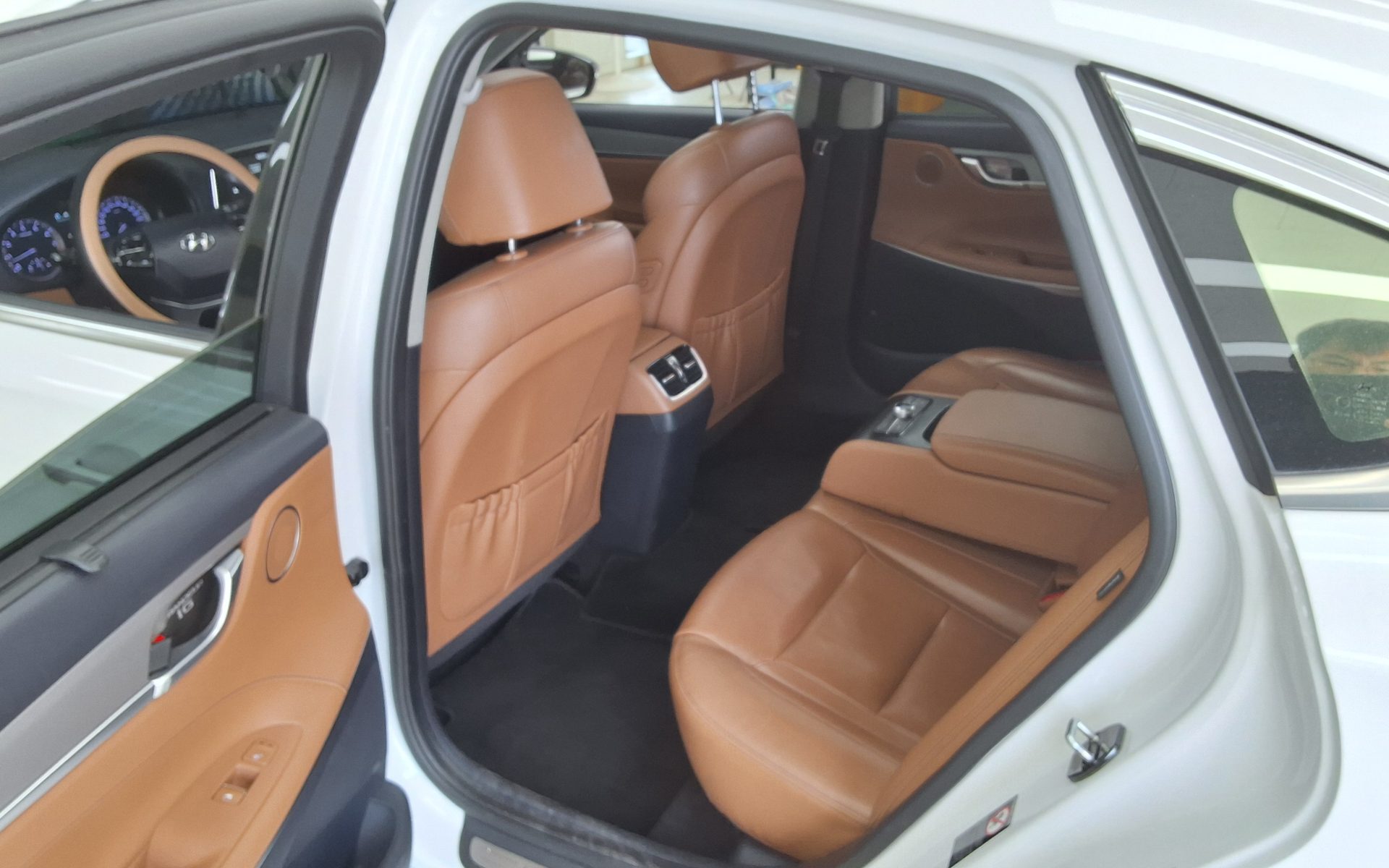 2018 - hyundai grandeur