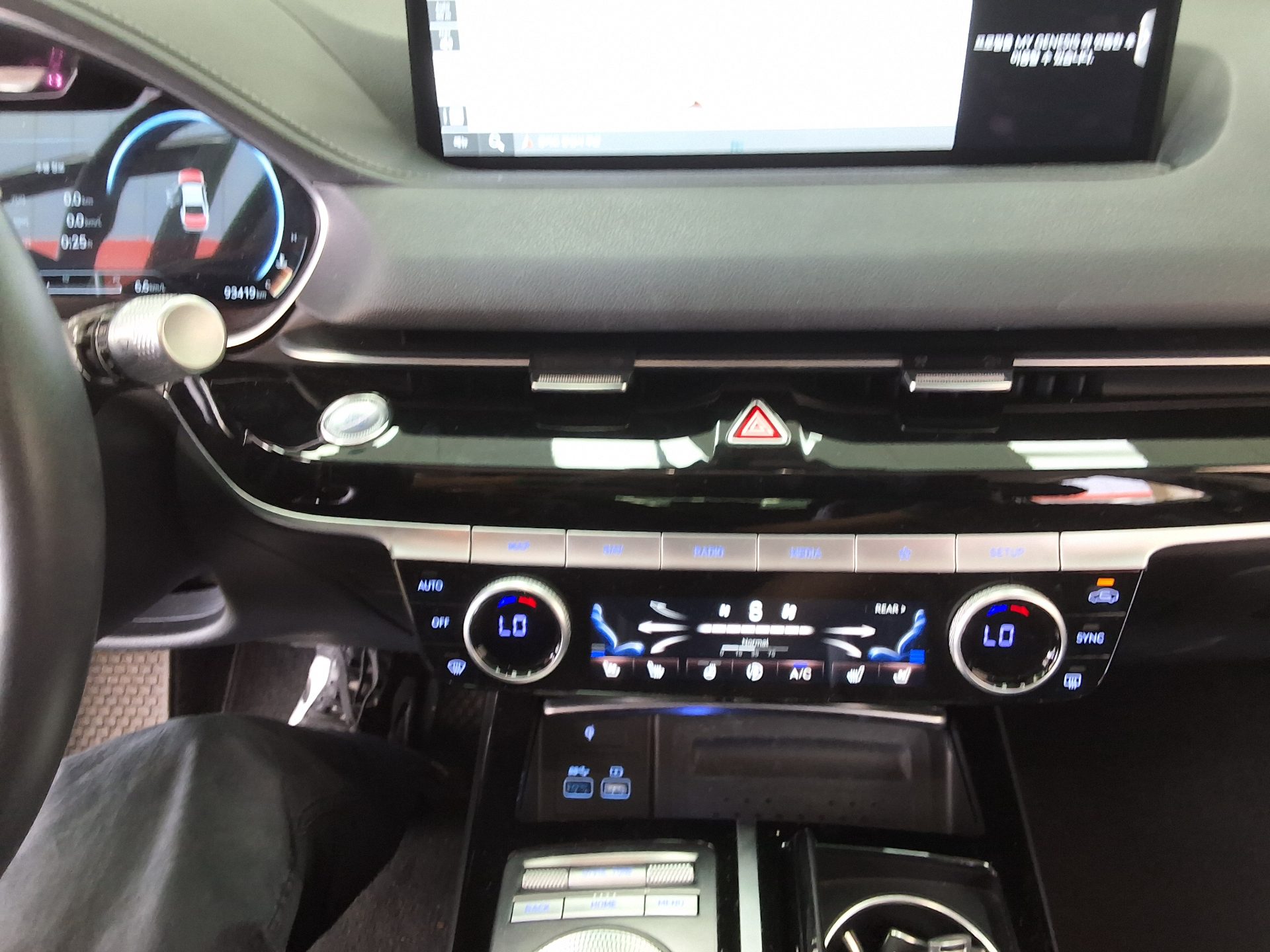 2022 - genesis g80