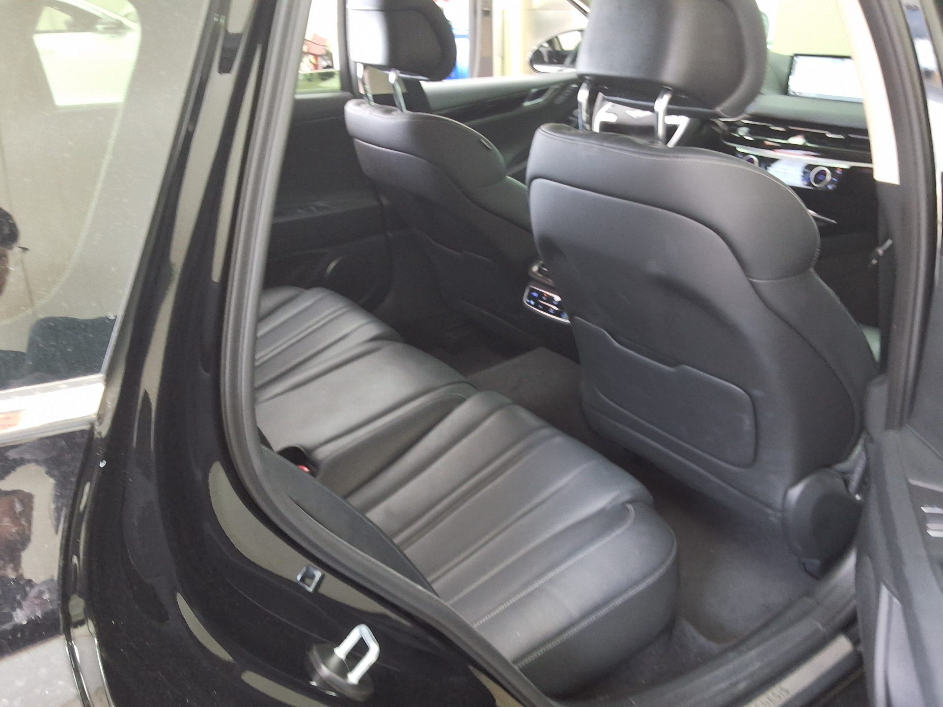 2022 - genesis g80