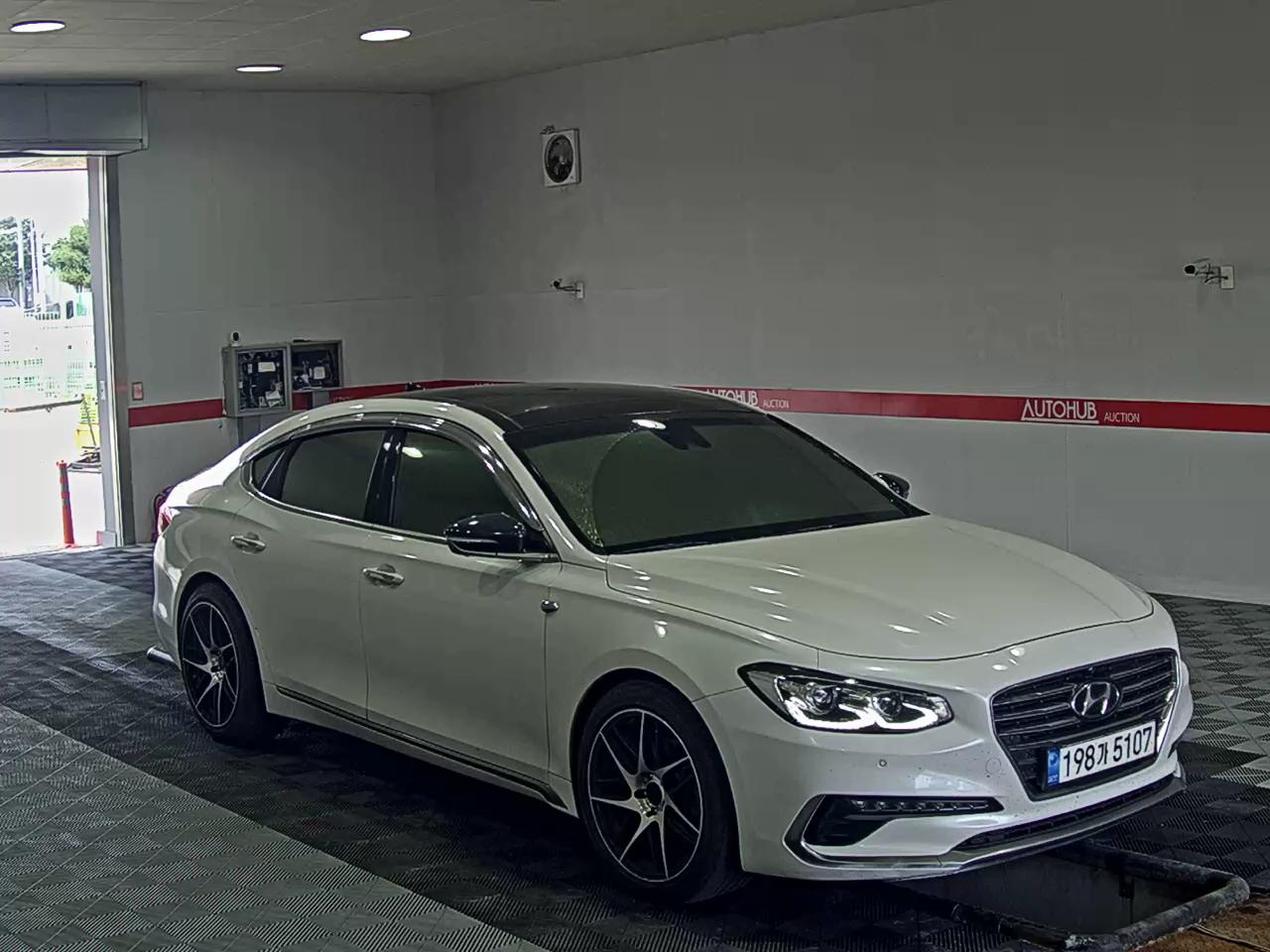 2018 - hyundai grandeur