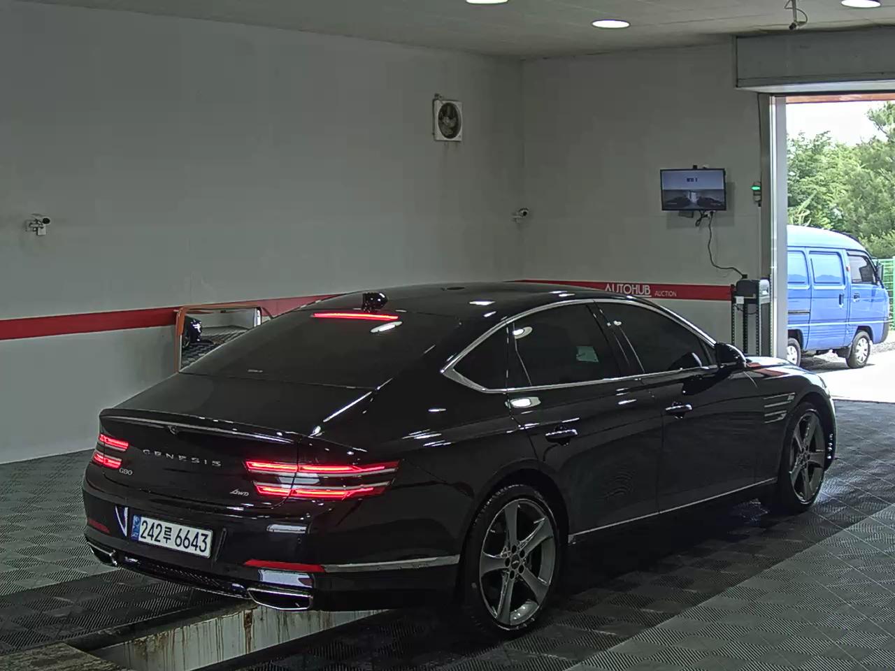 2022 - genesis g80
