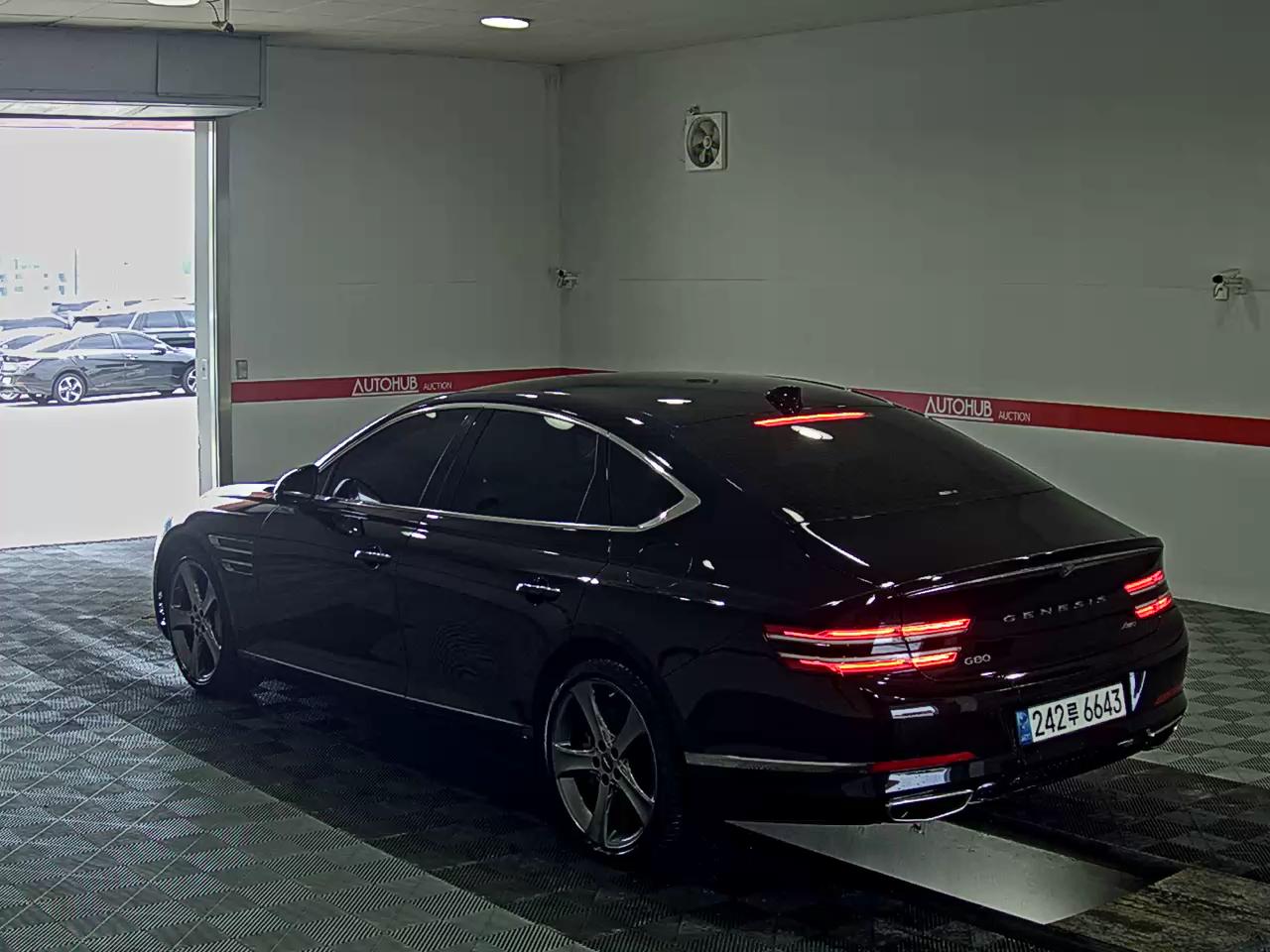 2022 - genesis g80