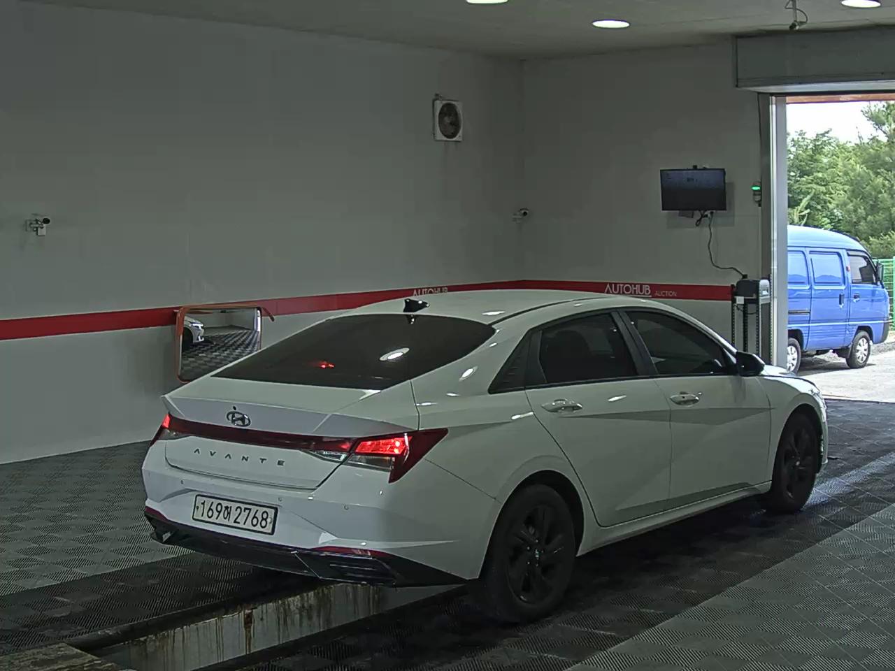 2023 - hyundai avante