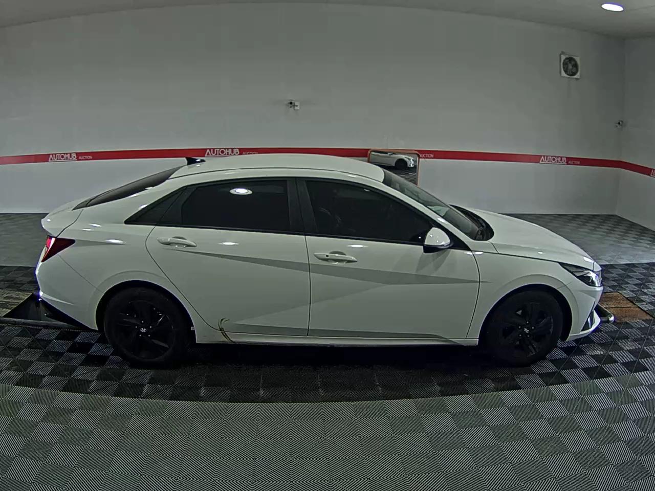 2023 - hyundai avante