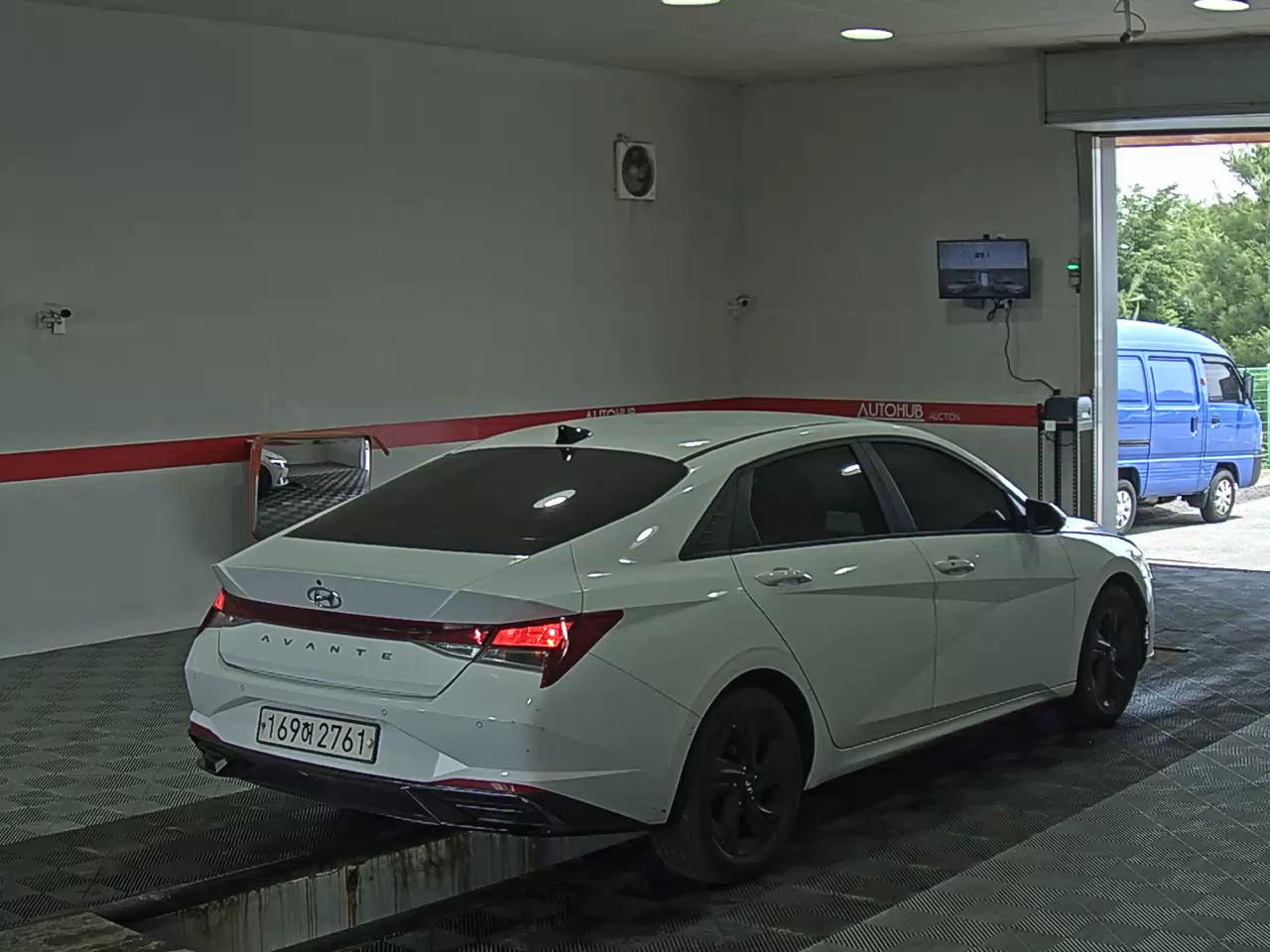 2023 - hyundai avante