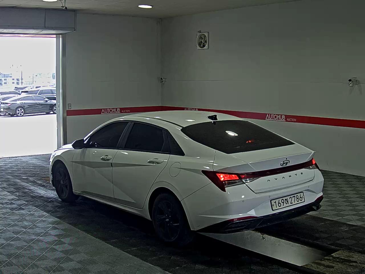 2023 - hyundai avante