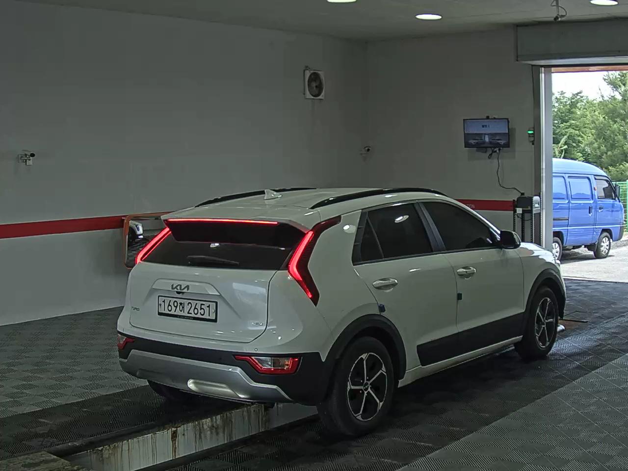 2022 - kia niro