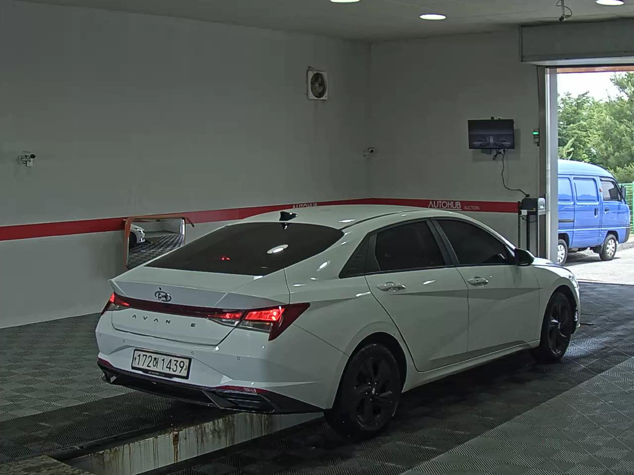 2023 - hyundai avante