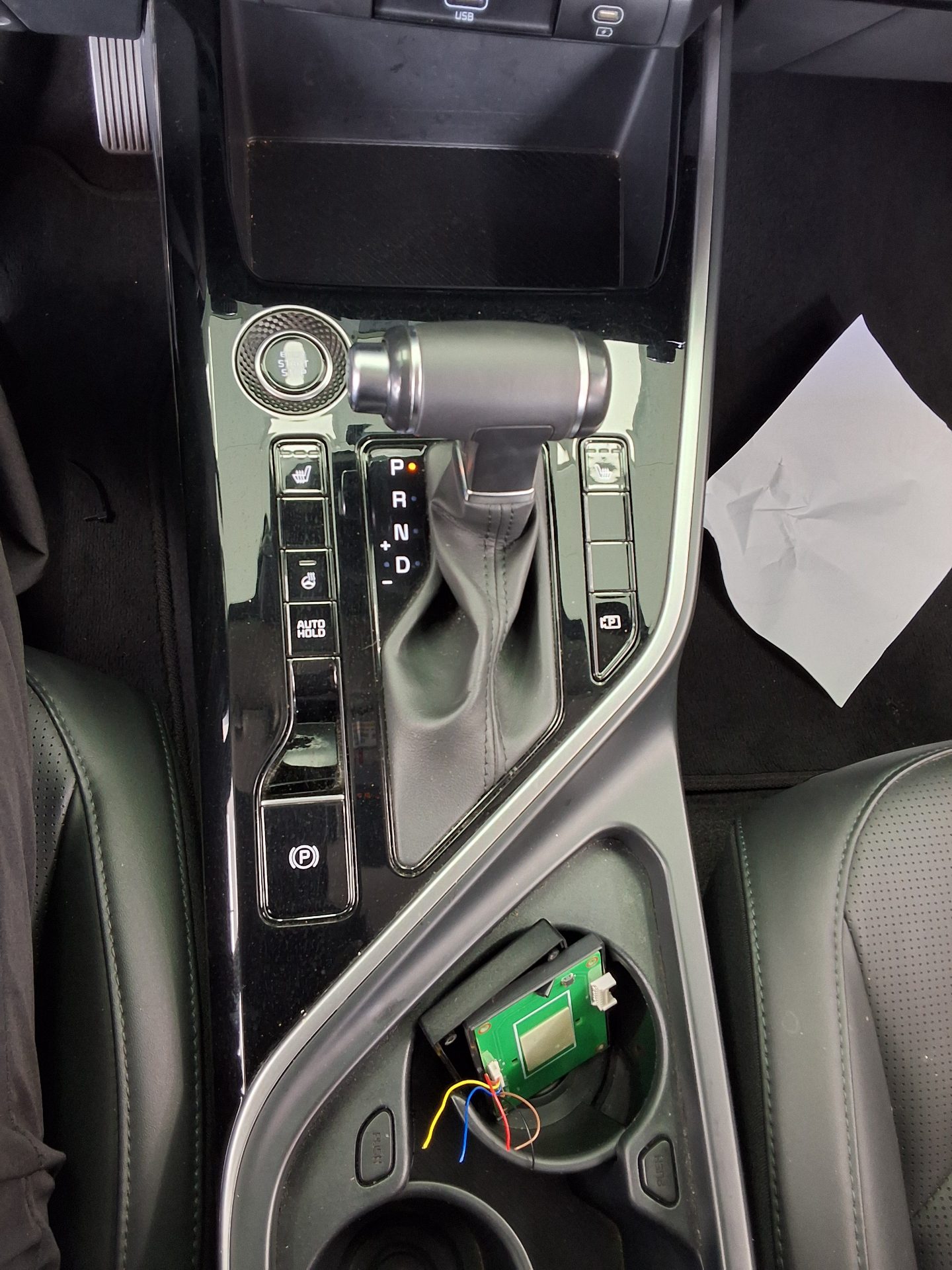 2022 - kia niro