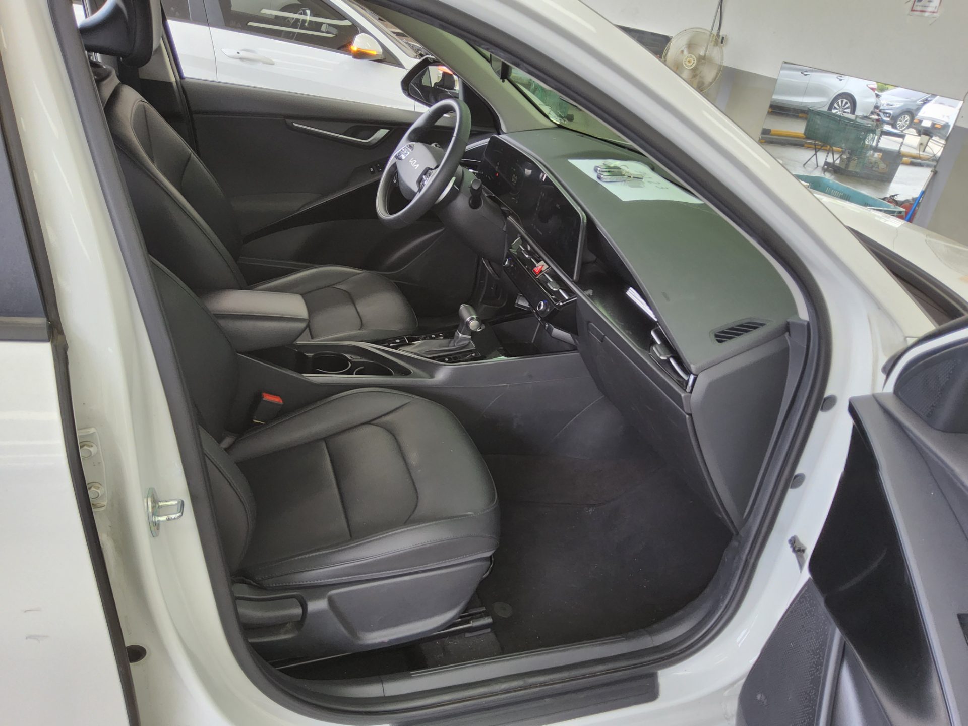 2022 - kia niro