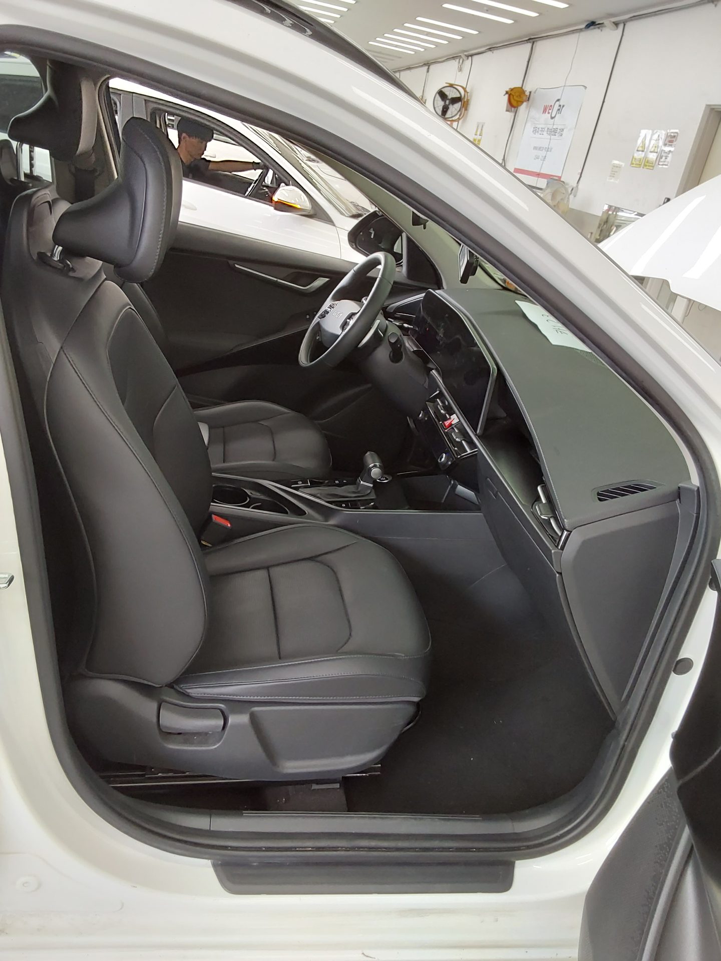 2022 - kia niro