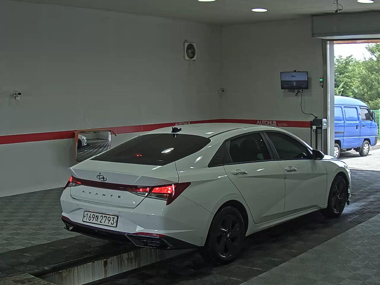 2023 - hyundai avante