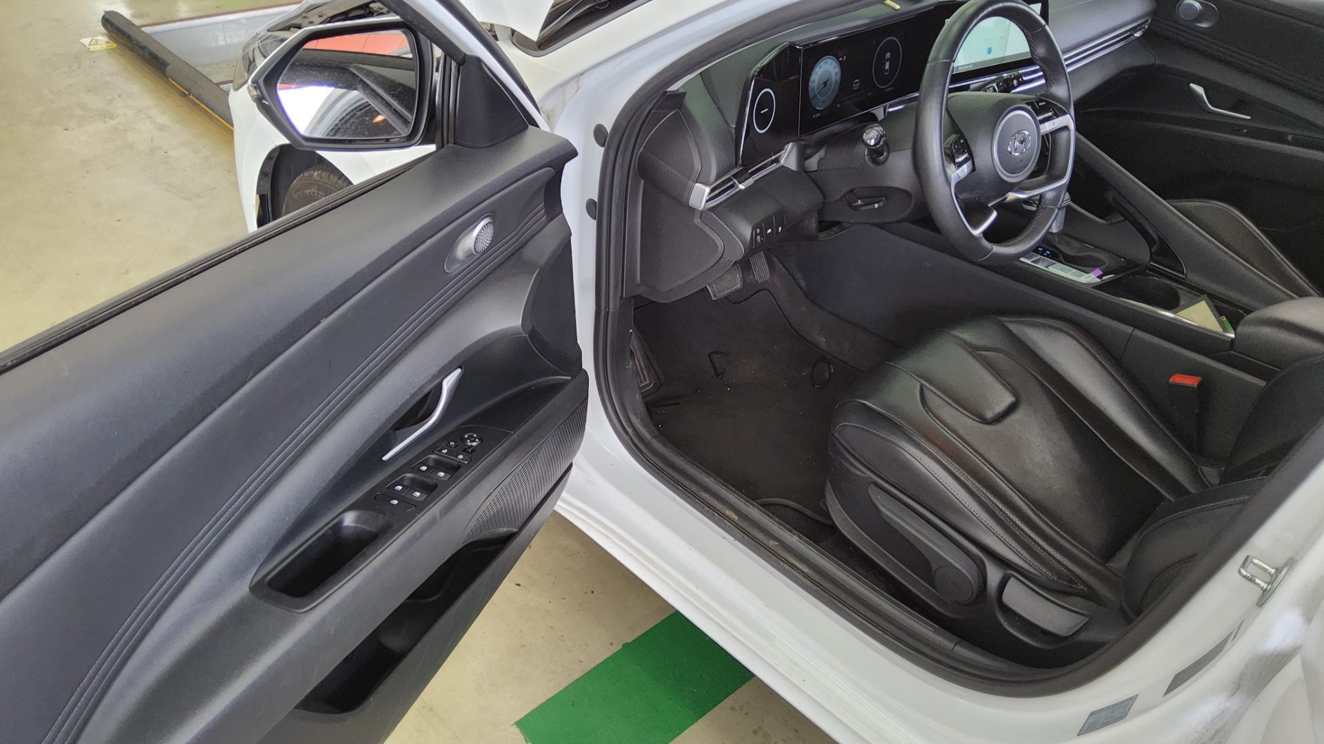 2023 - hyundai avante
