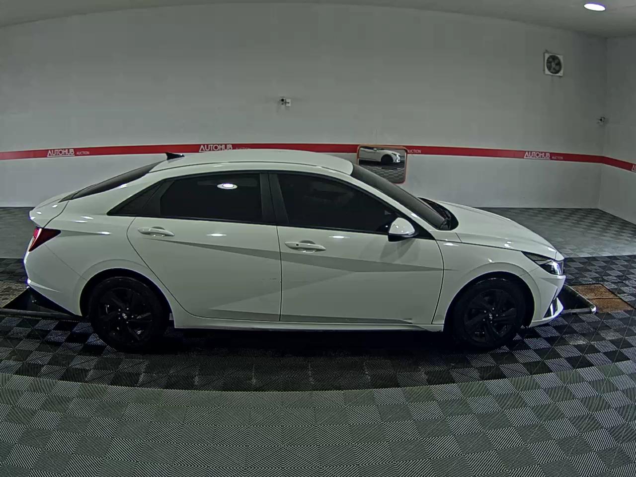 2023 - hyundai avante