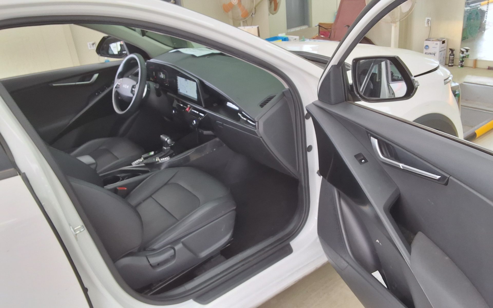 2022 - kia niro