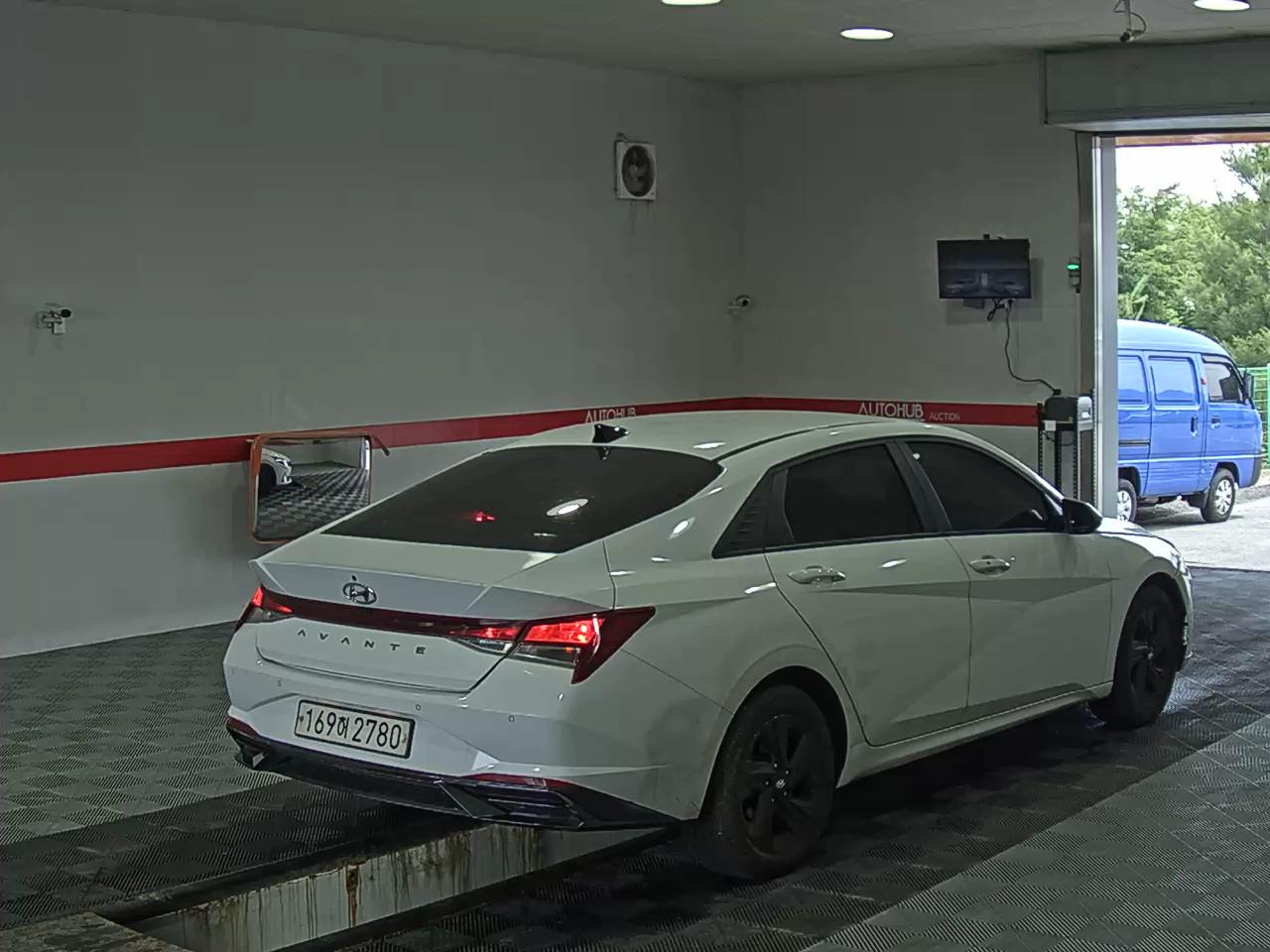 2023 - hyundai avante