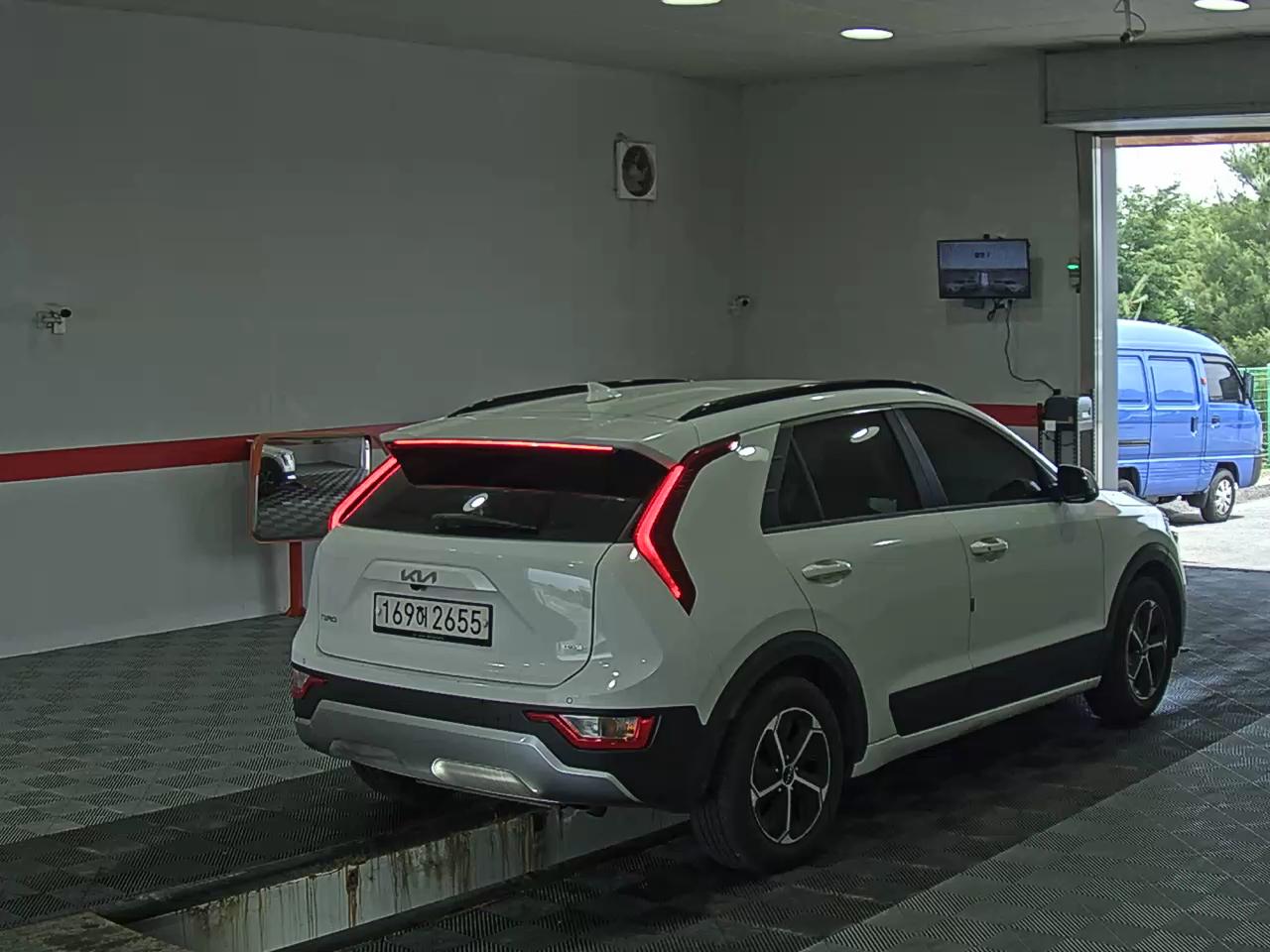 2022 - kia niro