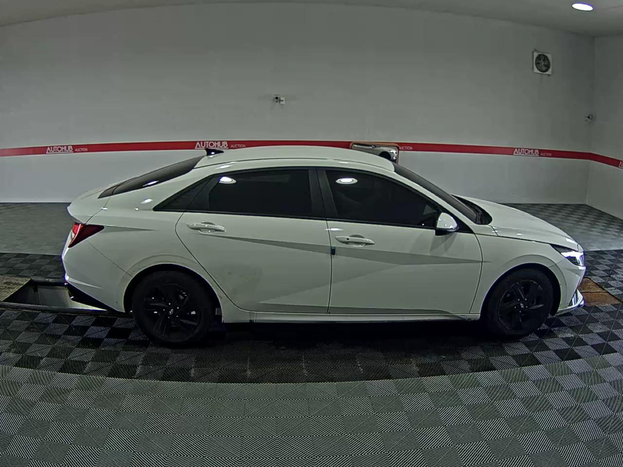 2023 - hyundai avante