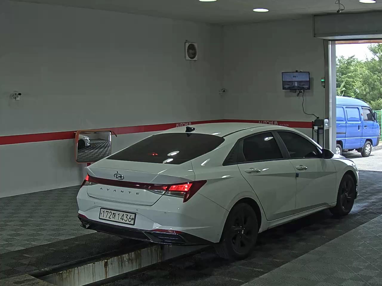 2023 - hyundai avante