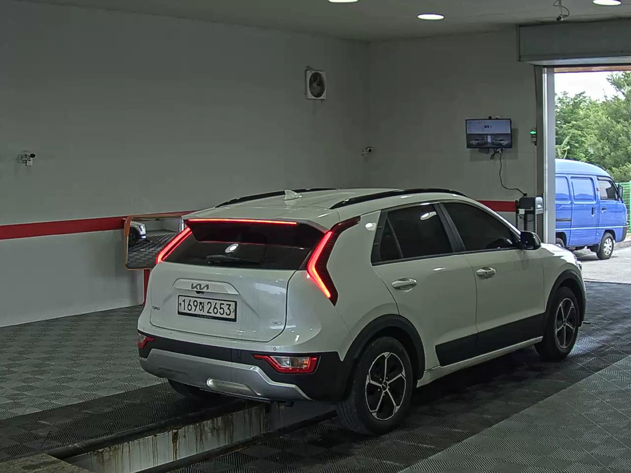 2022 - kia niro