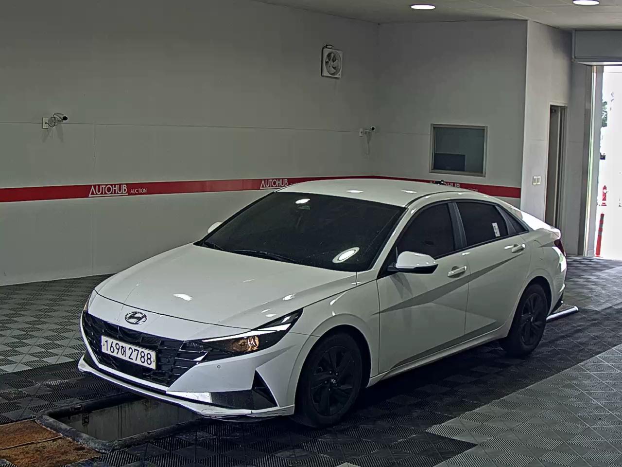 2023 - hyundai avante