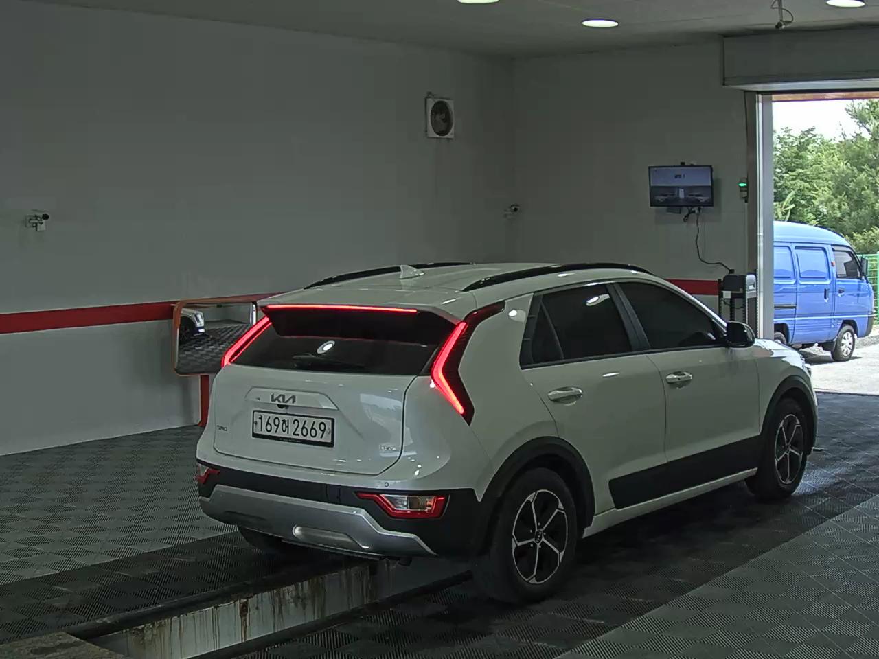 2022 - kia niro