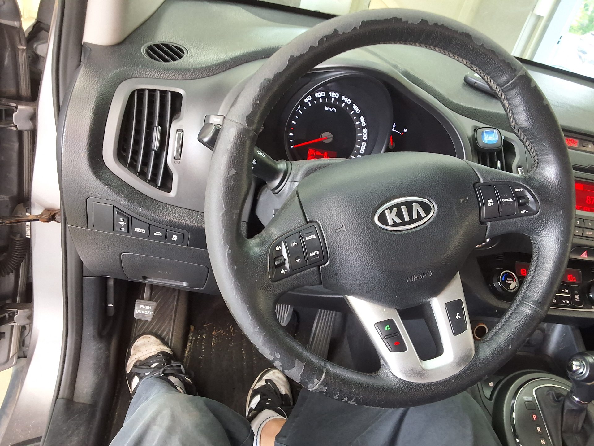 2012 - kia sportage