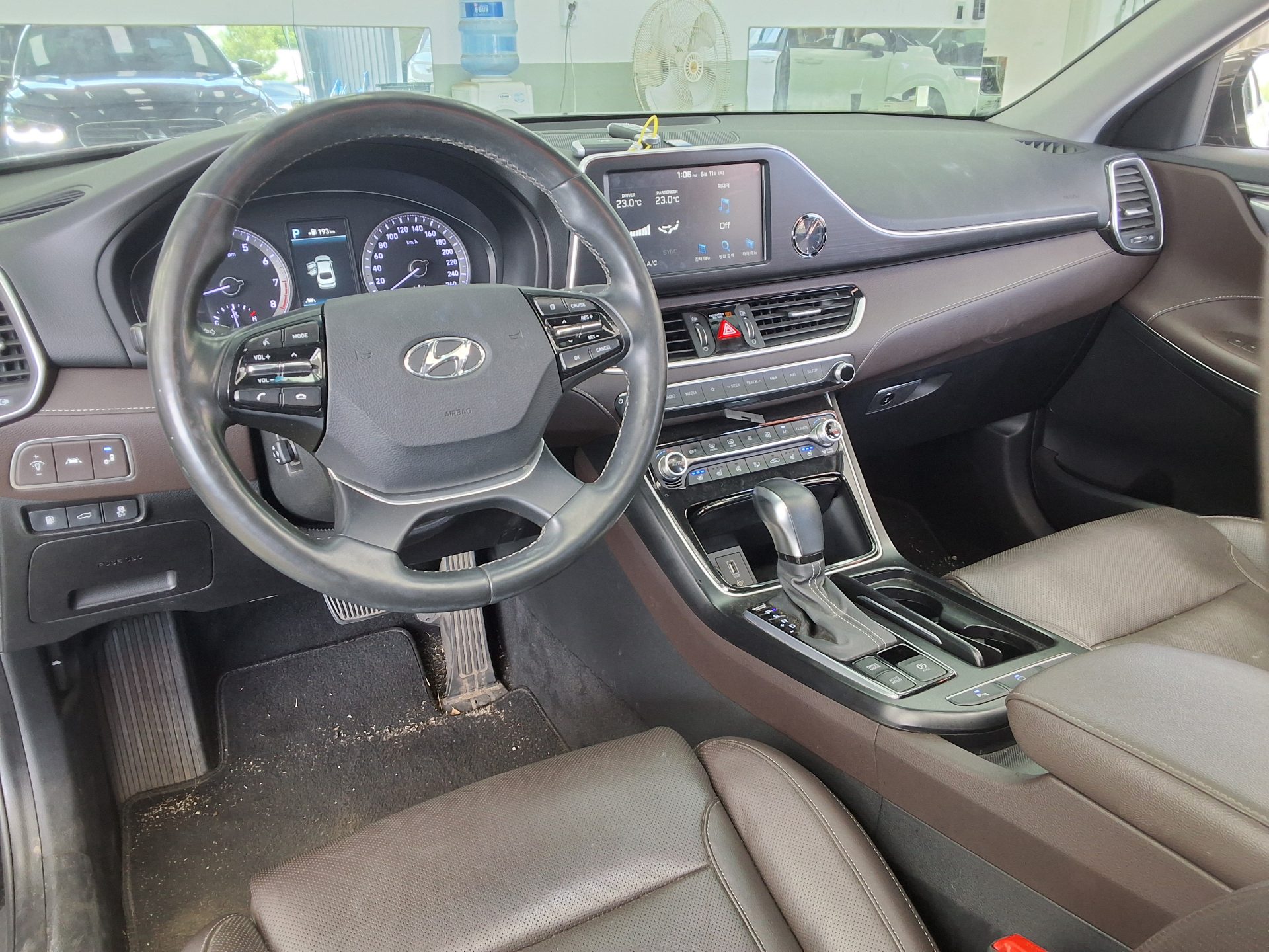 2019 - hyundai grandeur