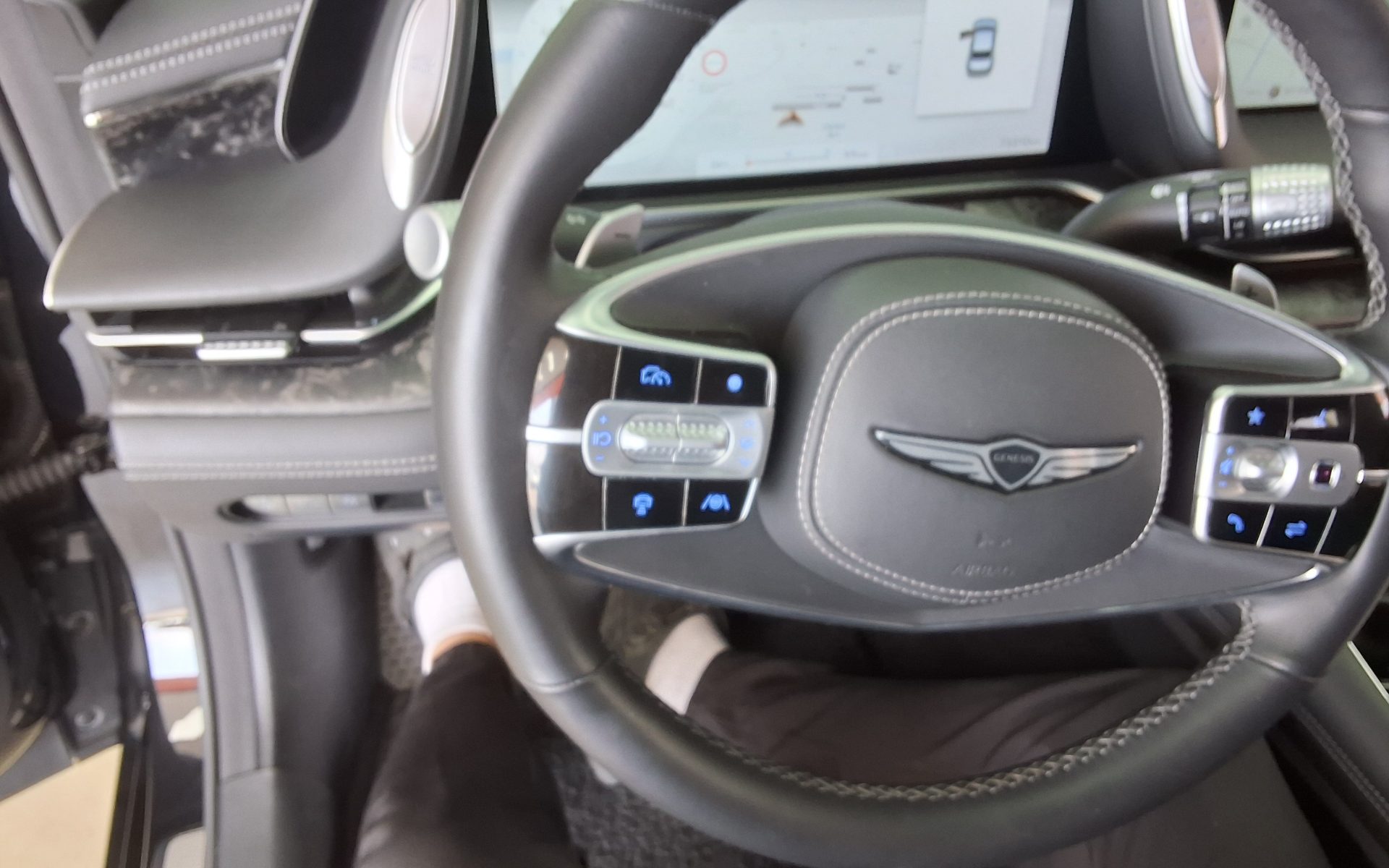 2023 - genesis g90